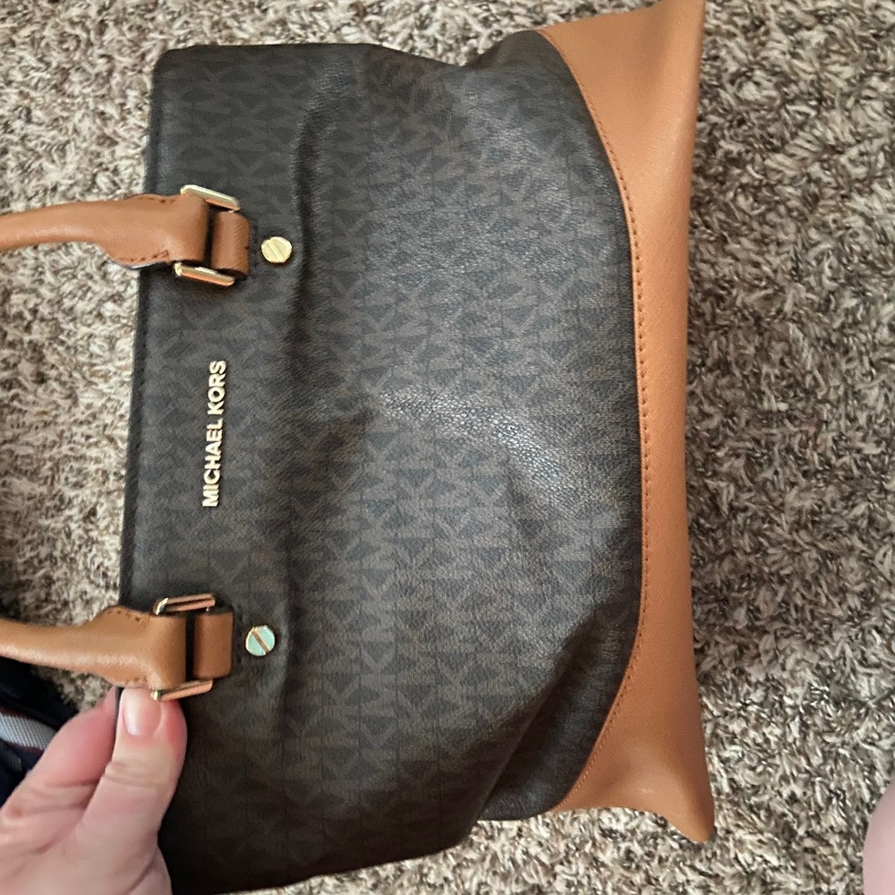 Michael kors purse